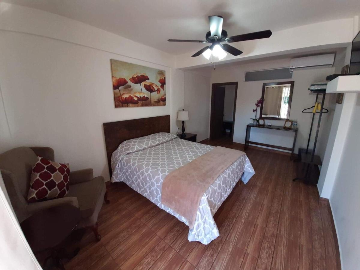 Rancho El Campanario En La Ruta Del Vino Hostel บาเย เด กัวลาลูเป ภายนอก รูปภาพ